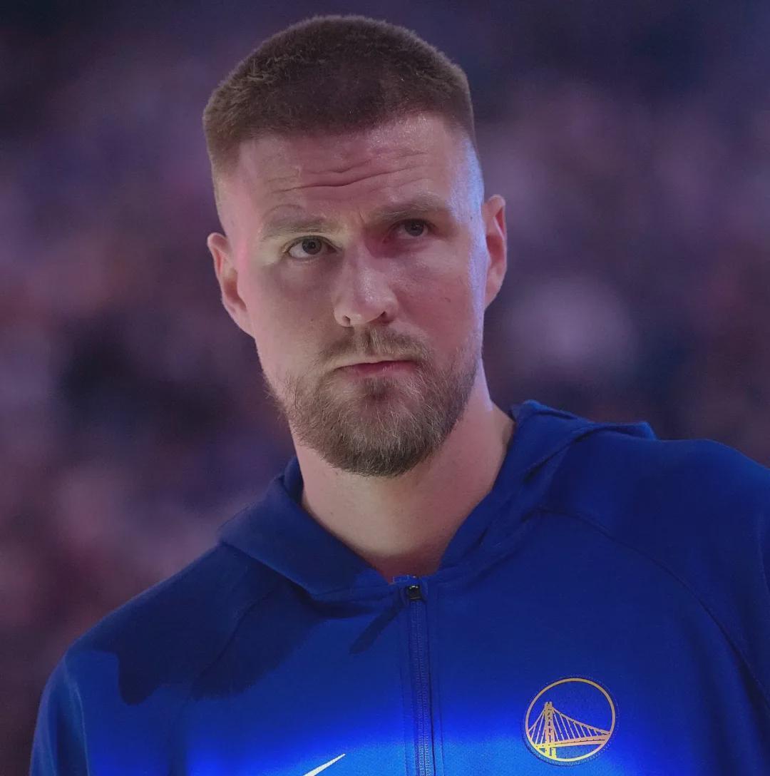 中欧体育-确诊怪病！勇士中锋倒下！2换1交易成了笑话