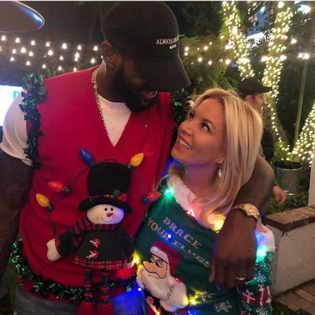 1618840060566030750.jpg 中欧体育平台-【湖人球迷电台】女老板与詹姆斯的饭局助推湖人